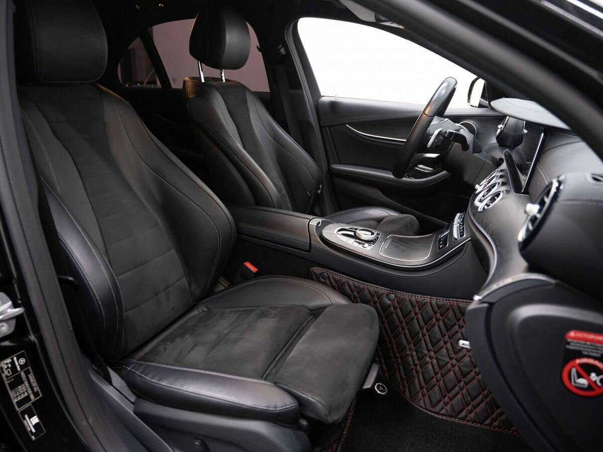 Б/У Мерседес-Бенц Е-Класс 2017 года. Фото: #10