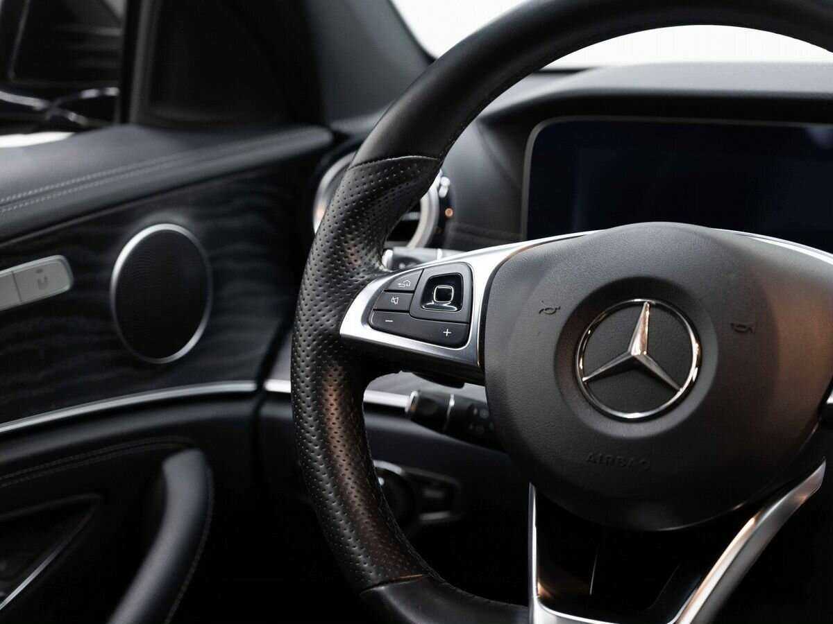 Б/У Мерседес-Бенц Е-Класс 2017 года. Фото: #15