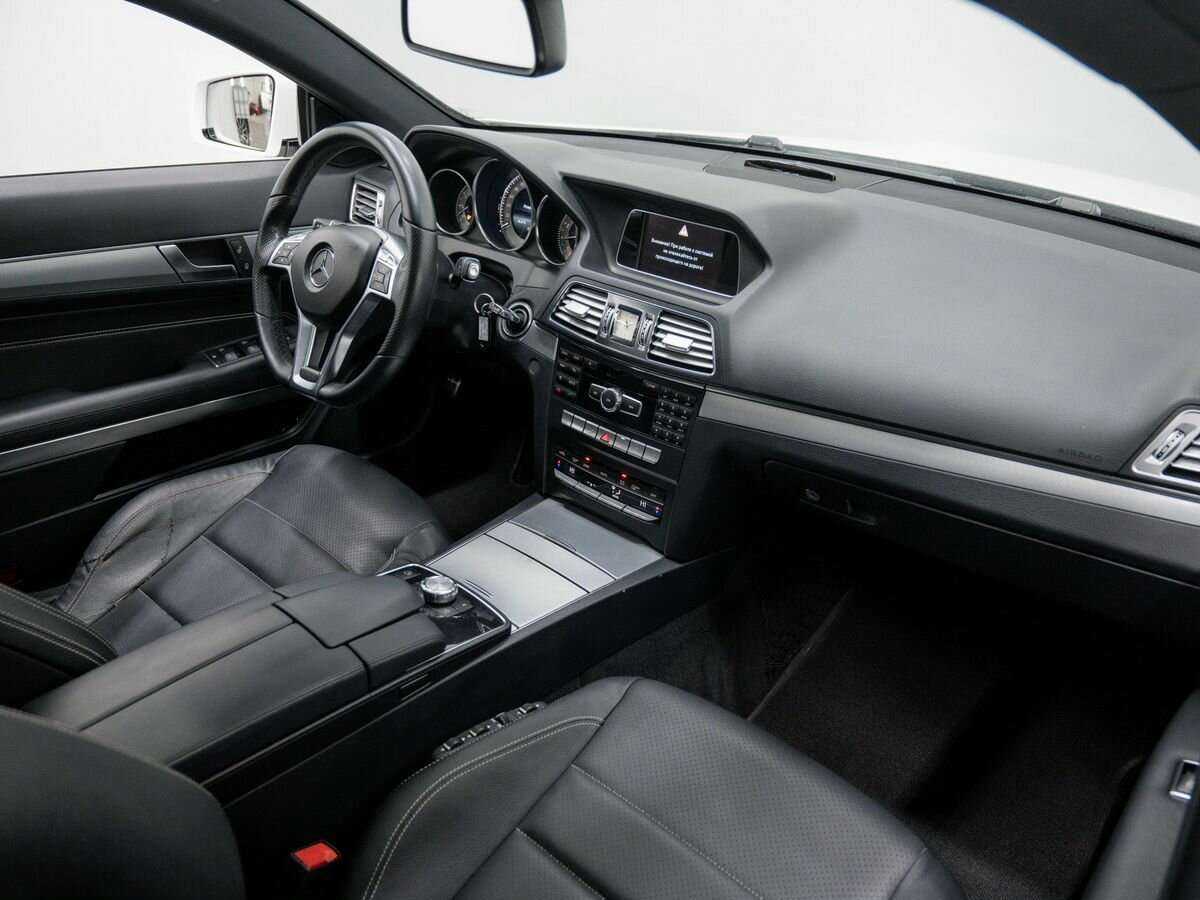 Б/У Мерседес-Бенц Е-Класс 2014 года. Фото: #6