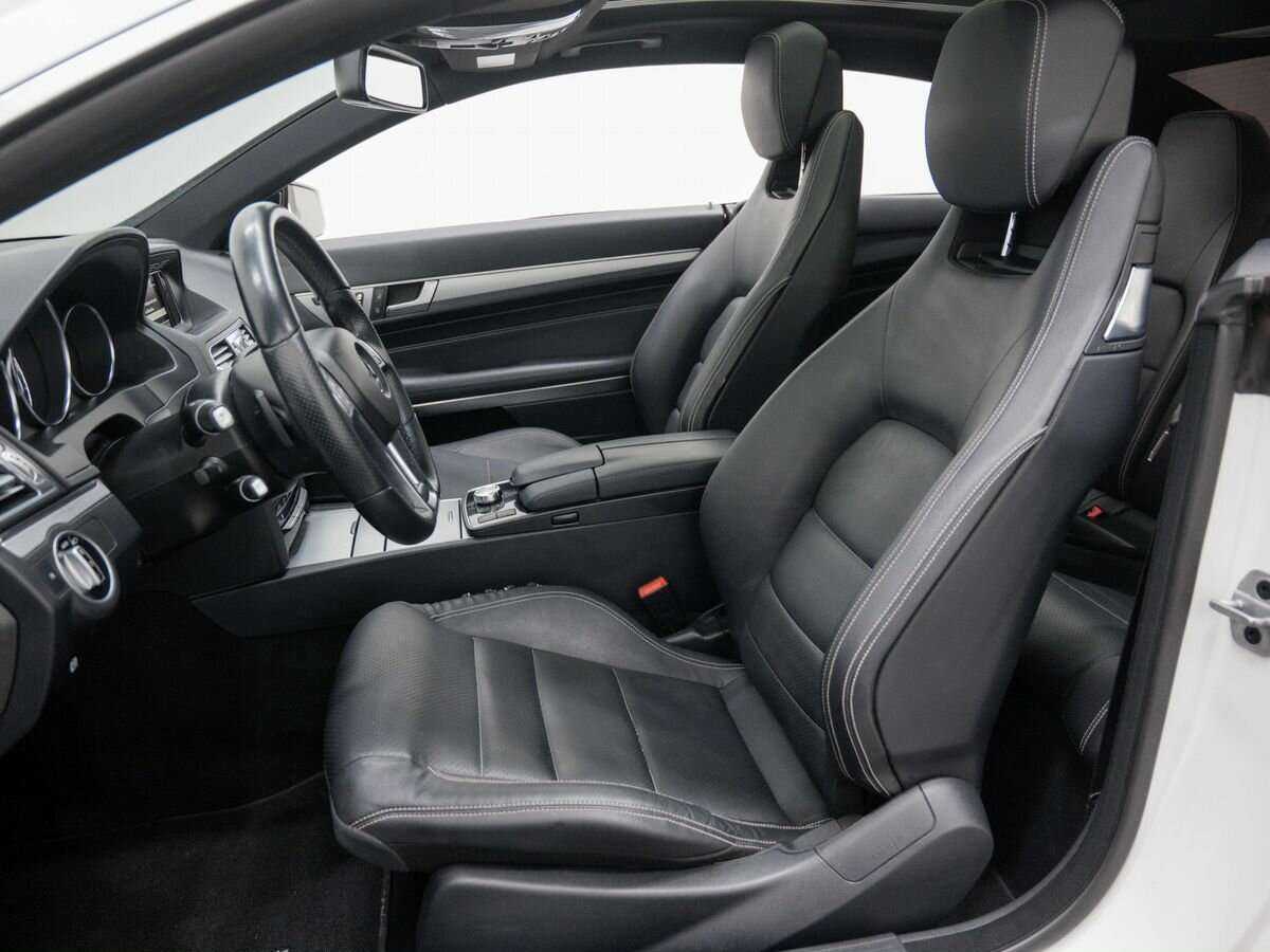 Б/У Мерседес-Бенц Е-Класс 2014 года. Фото: #12