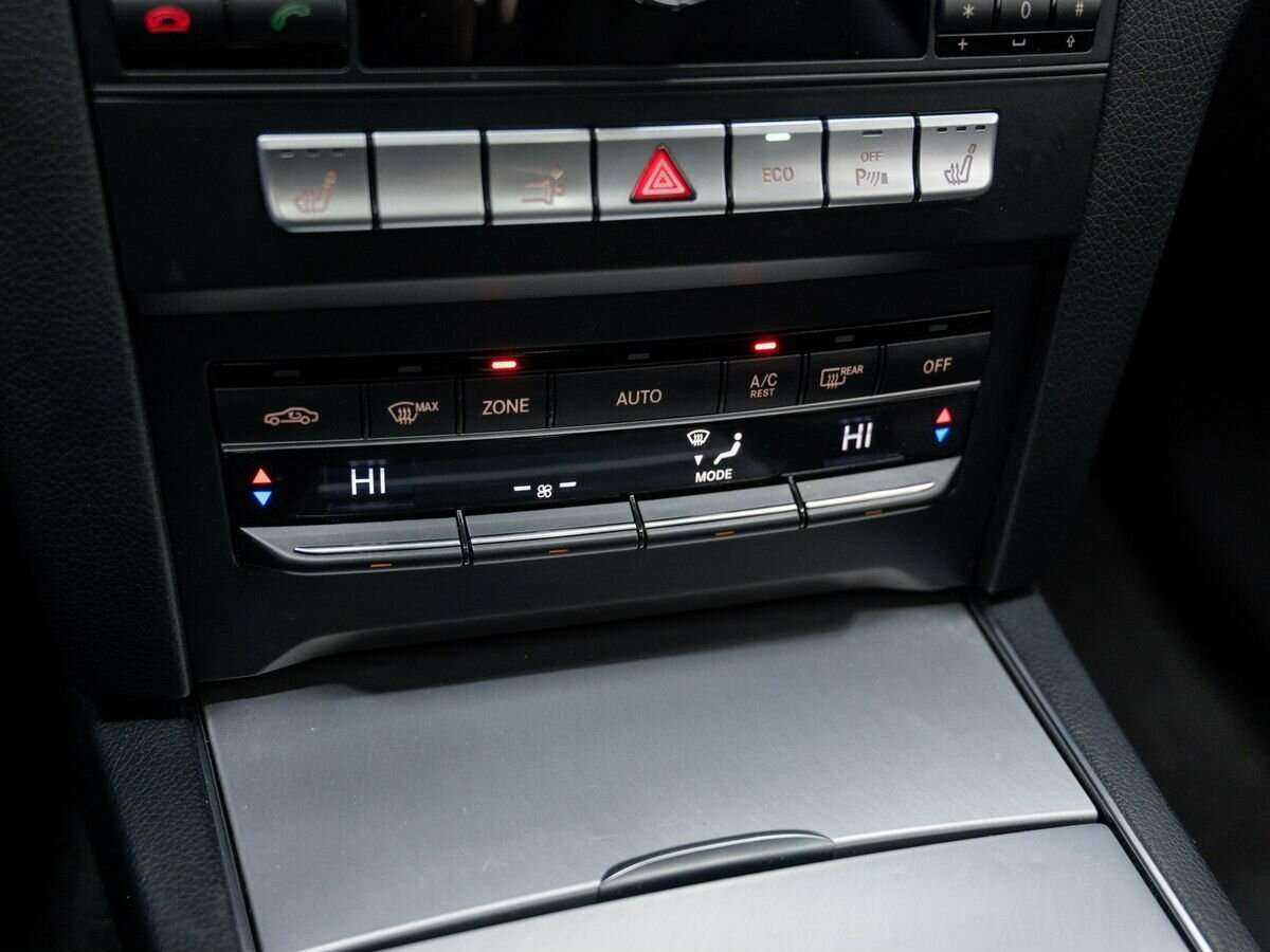 Б/У Мерседес-Бенц Е-Класс 2014 года. Фото: #19