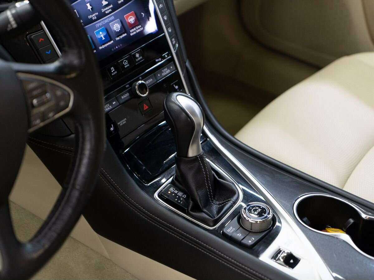 Б/У Инфинити К50 2014 года. Фото: #10