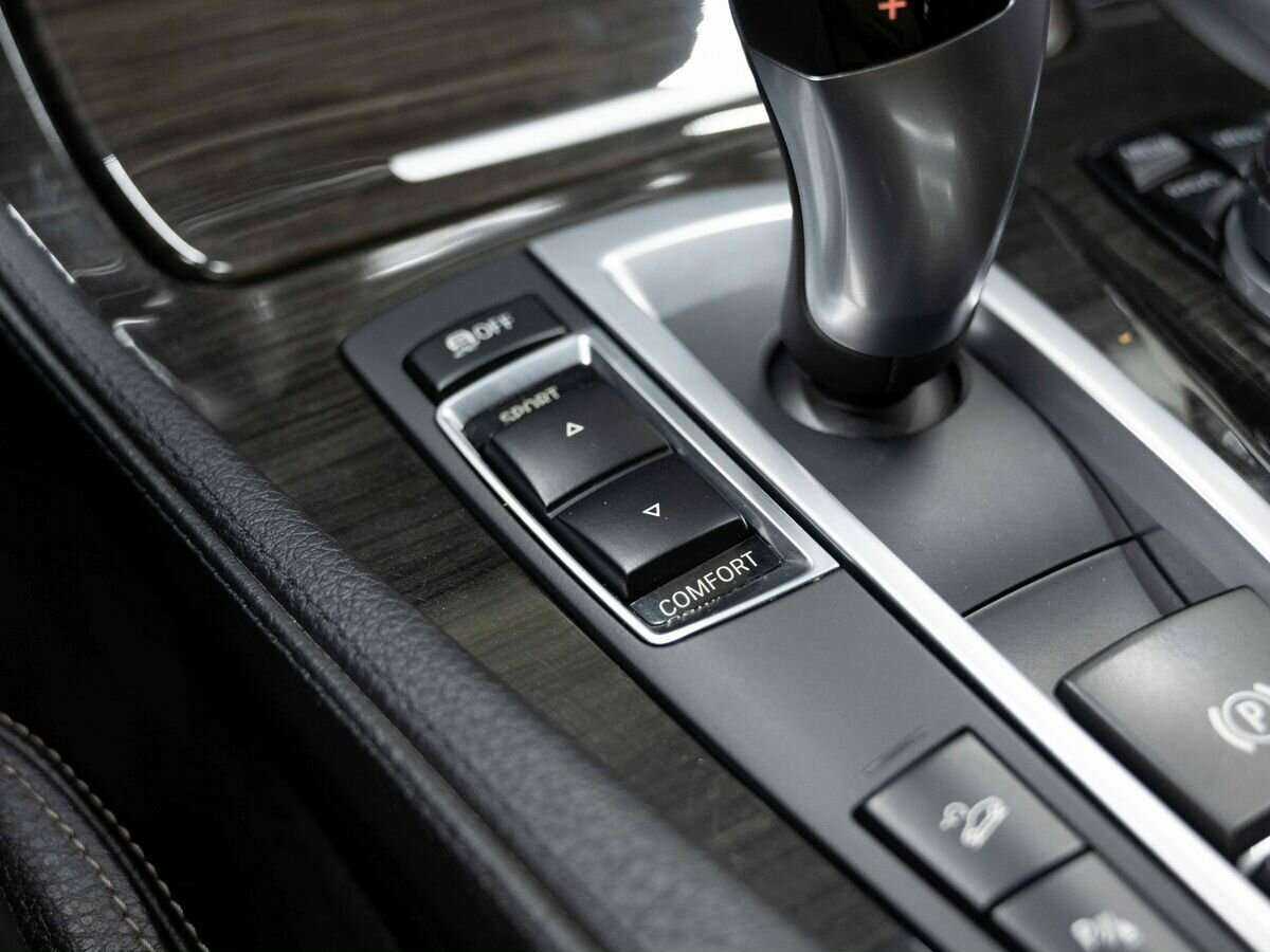 Б/У БМВ 5 серии 2016 года. Фото: #24