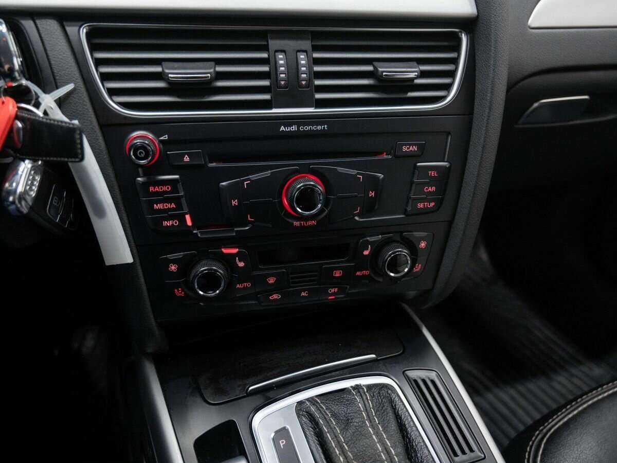 Б/У Ауди А4 2010 года. Фото: #18