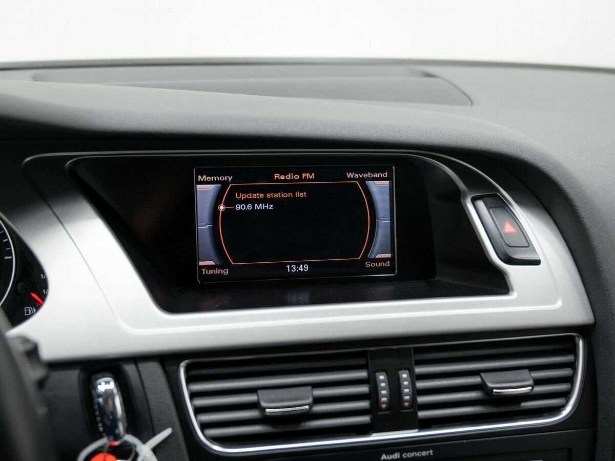 Б/У Ауди А4 2010 года. Фото: #19