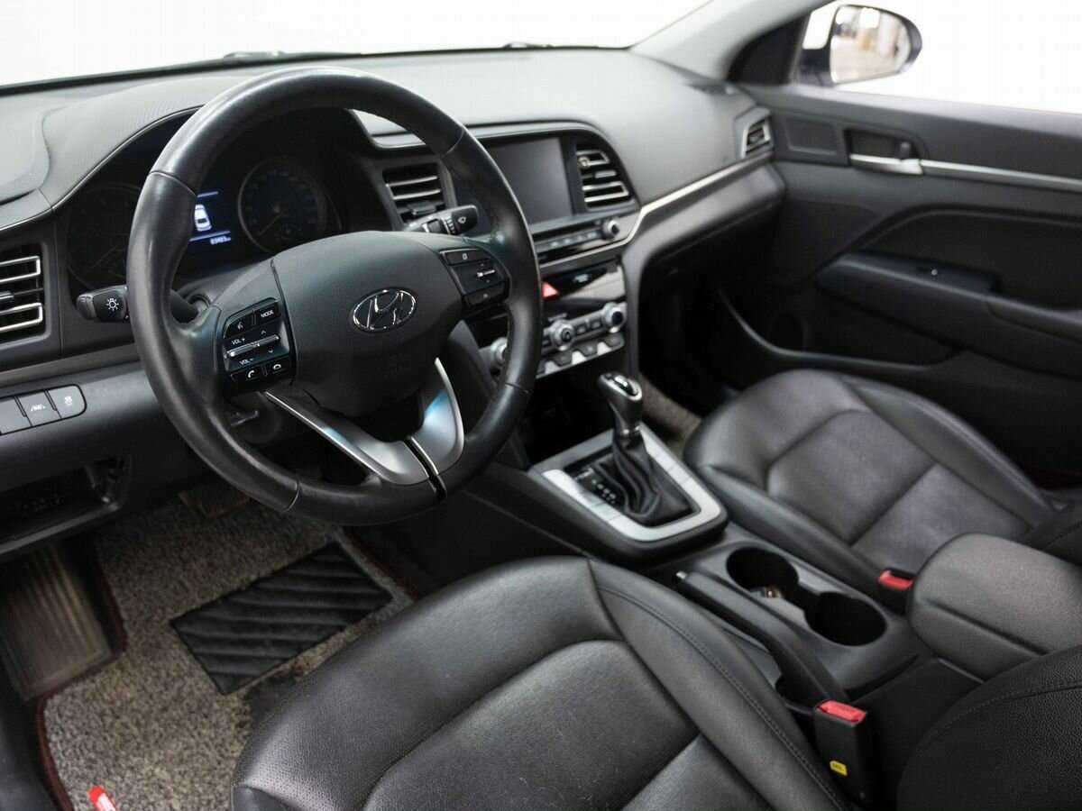 Б/У Хендай Аванте 2018 года. Фото: #6