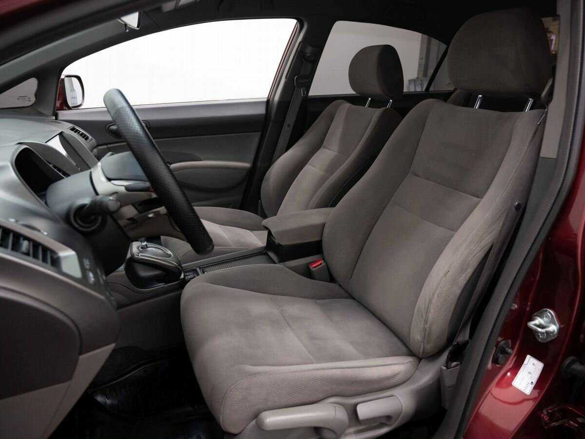 Б/У Хонда Цивик 2008 года. Фото: #7