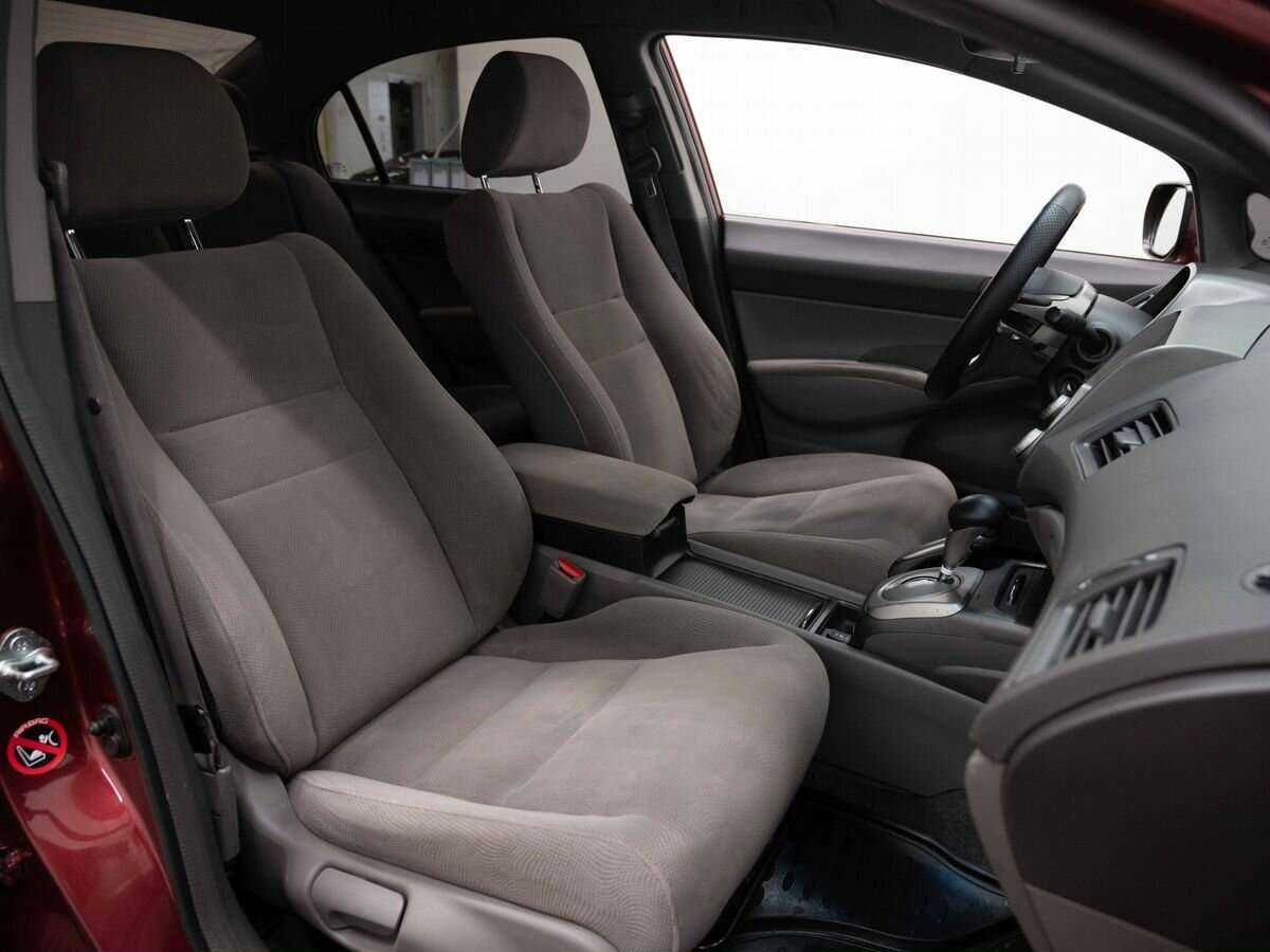 Б/У Хонда Цивик 2008 года. Фото: #11