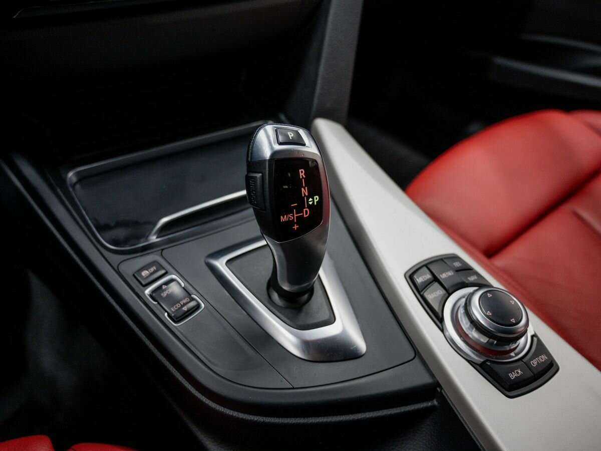 Б/У БМВ 3 серии 2015 года. Фото: #17