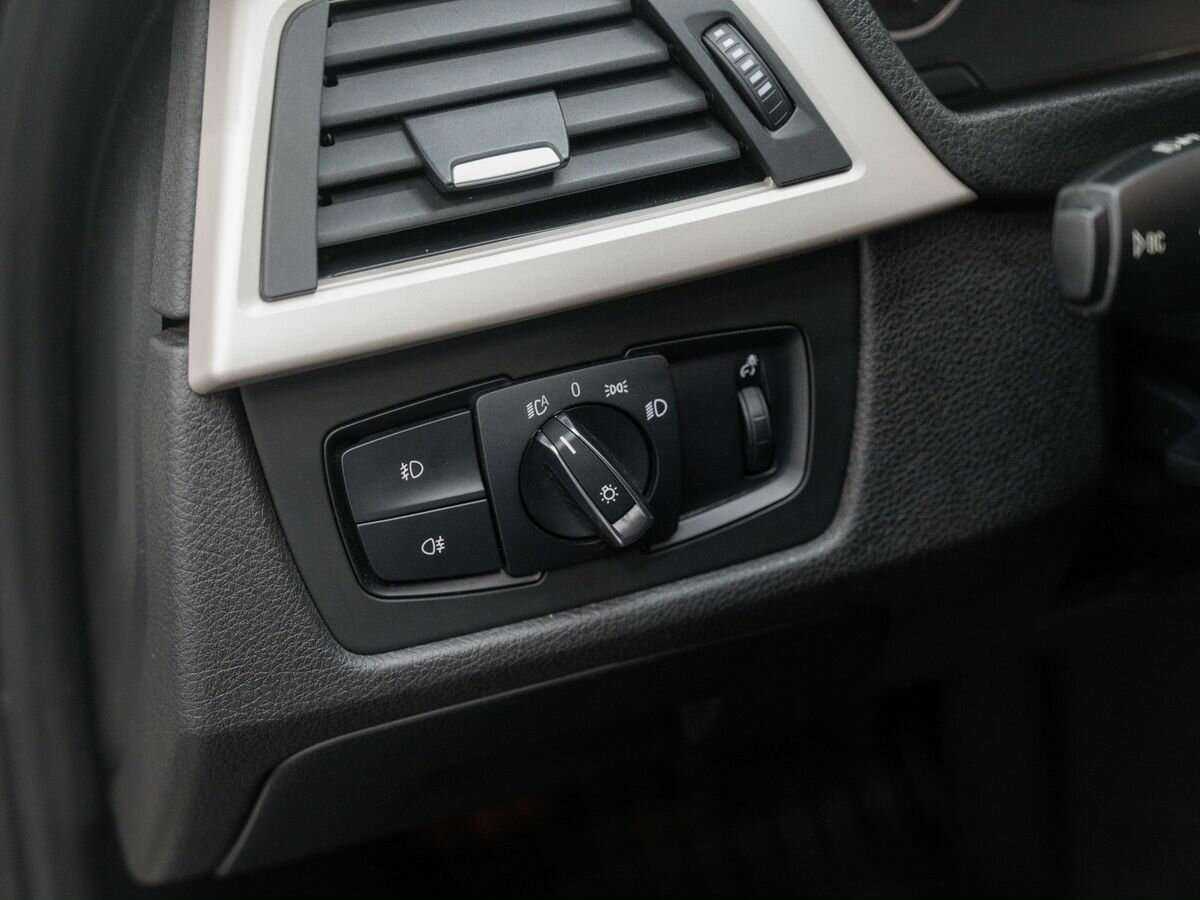 Б/У БМВ 3 серии 2014 года. Фото: #15