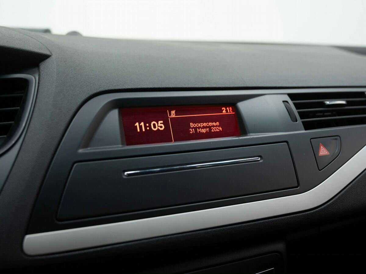 Б/У Ситроен Ц5 2012 года. Фото: #20