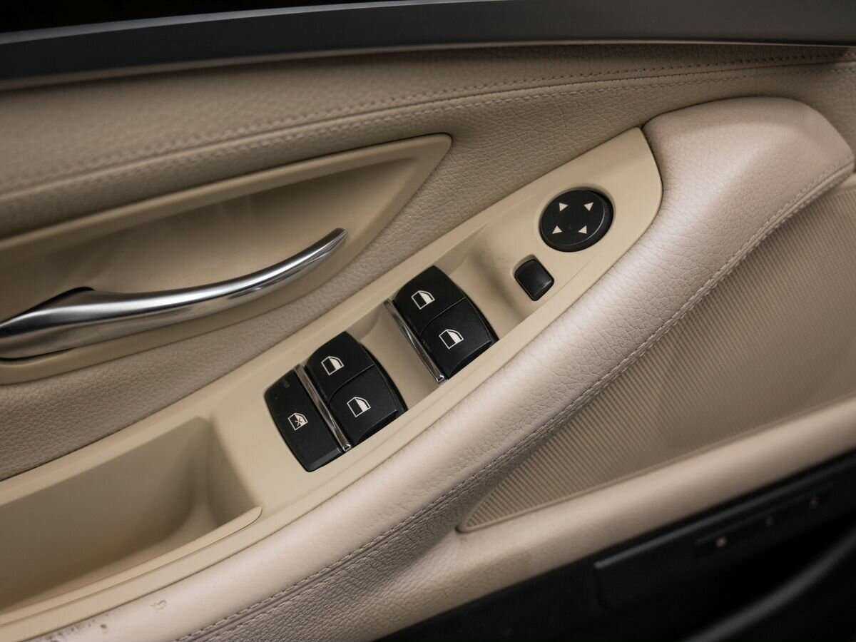 Б/У БМВ 5 серии 2011 года. Фото: #14