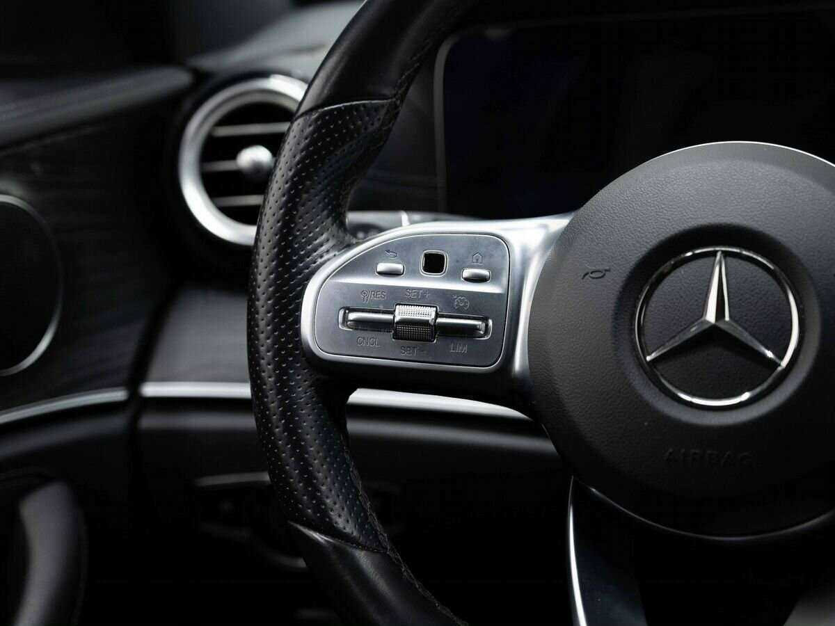 Б/У Мерседес-Бенц Е-Класс 2018 года. Фото: #16