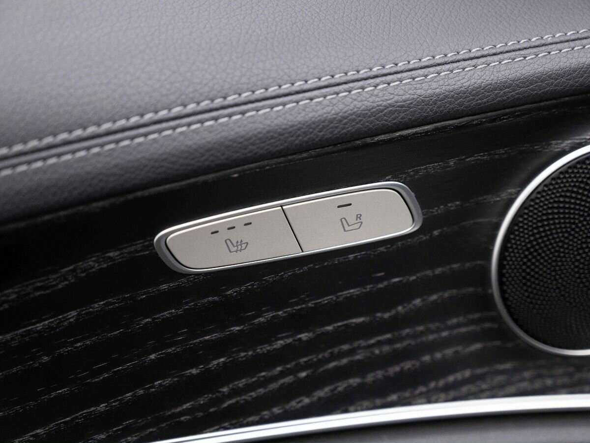 Б/У Мерседес-Бенц Е-Класс 2018 года. Фото: #24