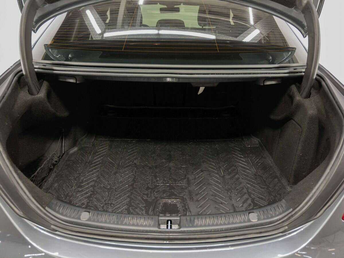 Б/У Мерседес-Бенц Е-Класс 2018 года. Фото: #27