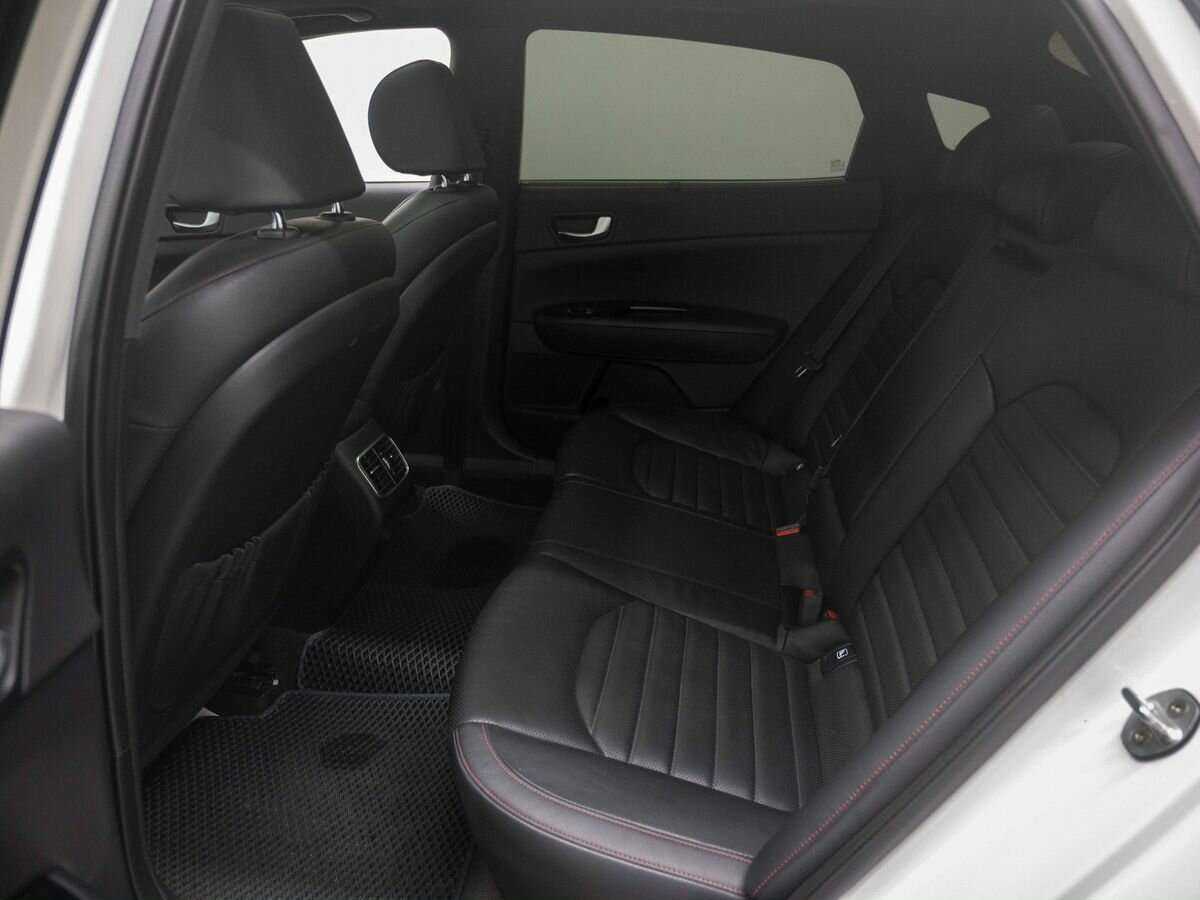 Б/У Киа Оптима 2018 года. Фото: #6