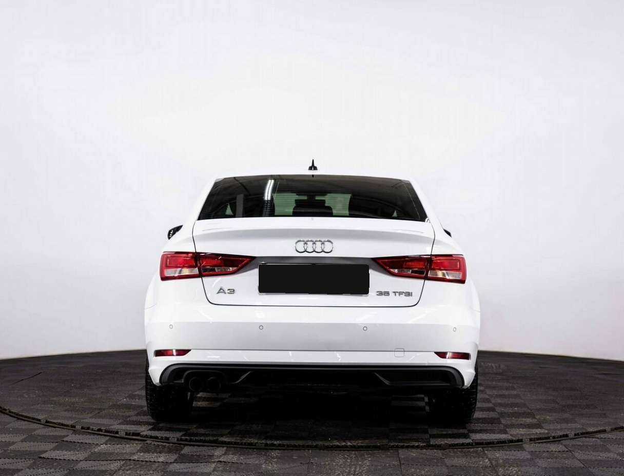 Б/У Ауди А3 2019 года. Фото: #4