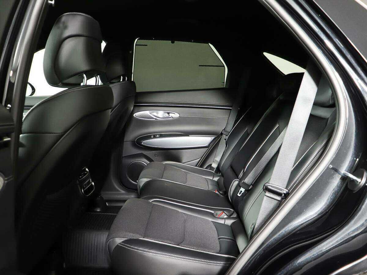 Б/У Генезис ГВ70 2022 года. Фото: #7