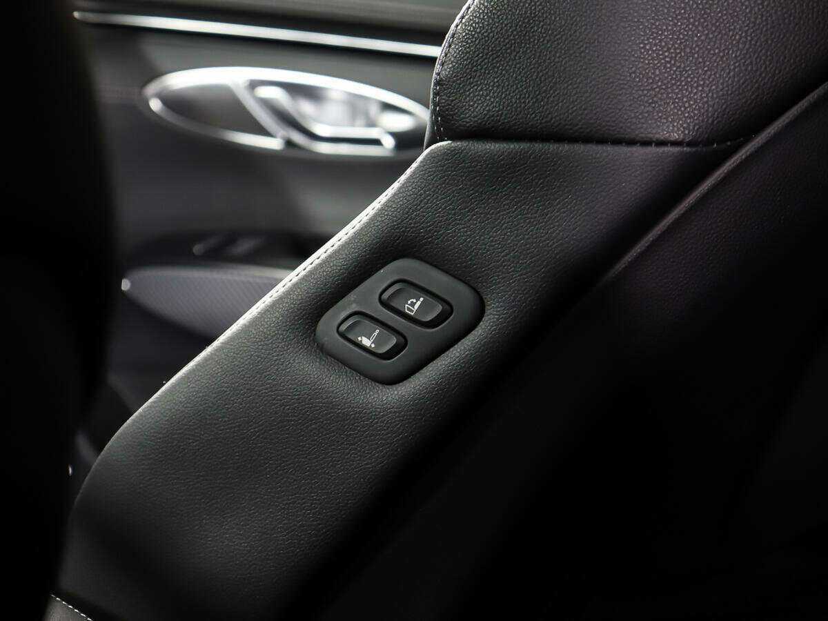 Б/У Генезис ГВ70 2022 года. Фото: #12