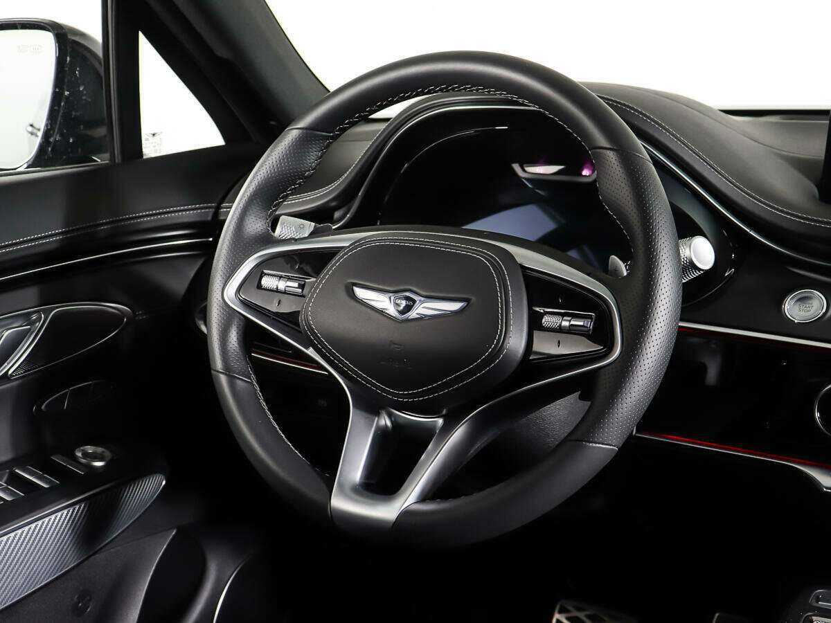 Б/У Генезис ГВ70 2022 года. Фото: #13