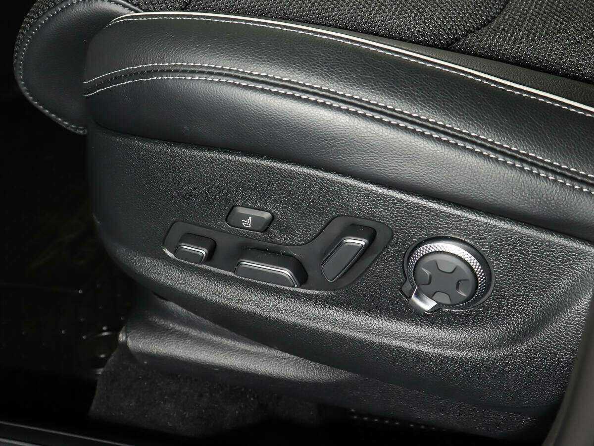 Б/У Генезис ГВ70 2022 года. Фото: #17