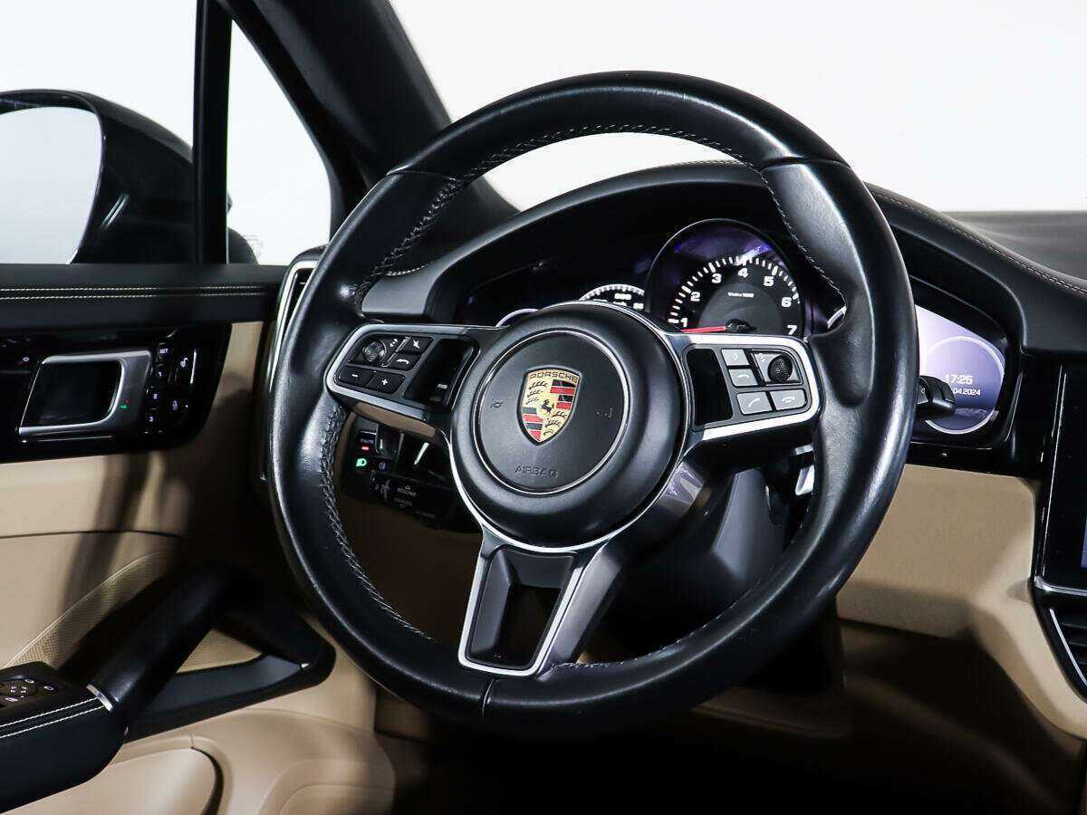 Б/У Порш Кайен 2018 года. Фото: #14