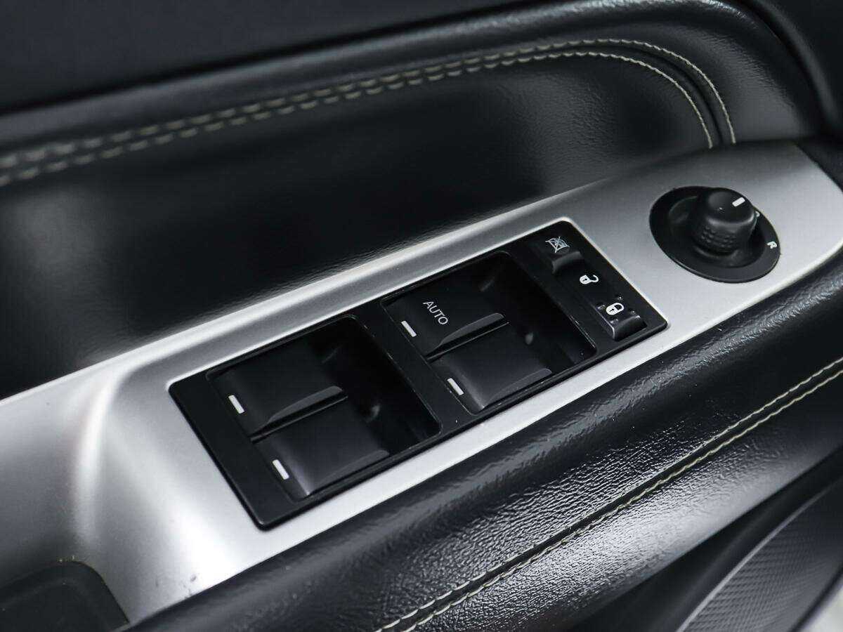 Б/У Джип Компасс 2013 года. Фото: #14