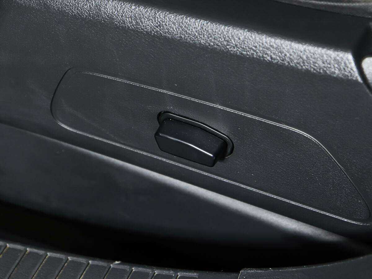 Б/У Джип Компасс 2013 года. Фото: #15