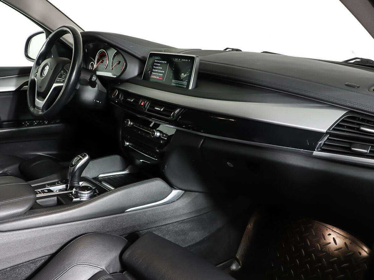 Б/У БМВ Икс6 2015 года. Фото: #7