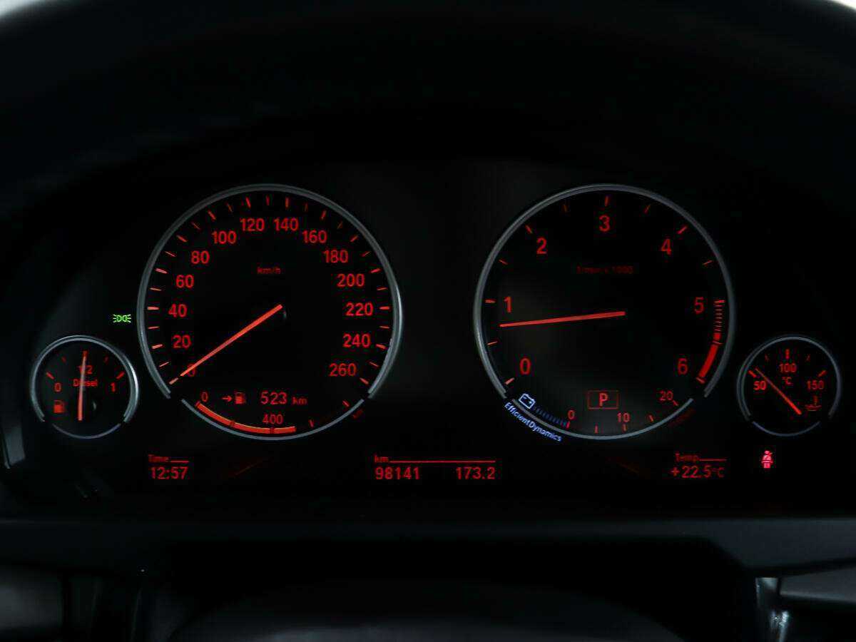 Б/У БМВ Икс6 2015 года. Фото: #12