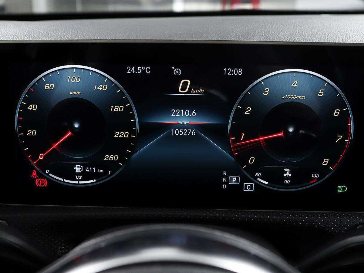 Б/У Мерседес-Бенц А-Класс 2019 года. Фото: #13