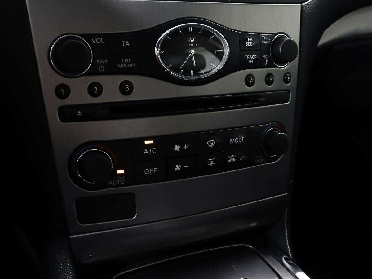 Б/У Инфинити Г 2010 года. Фото: #21