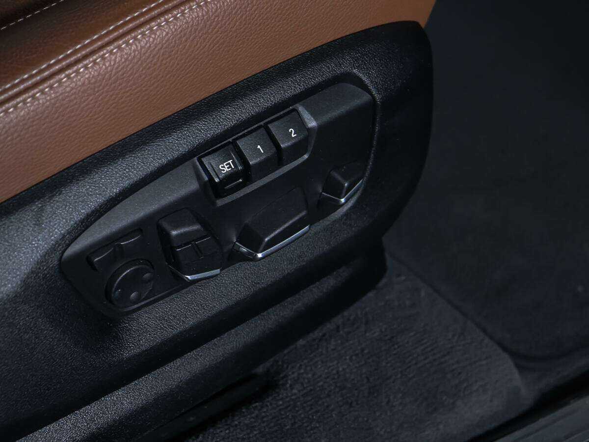 Б/У БМВ Икс6 2017 года. Фото: #15