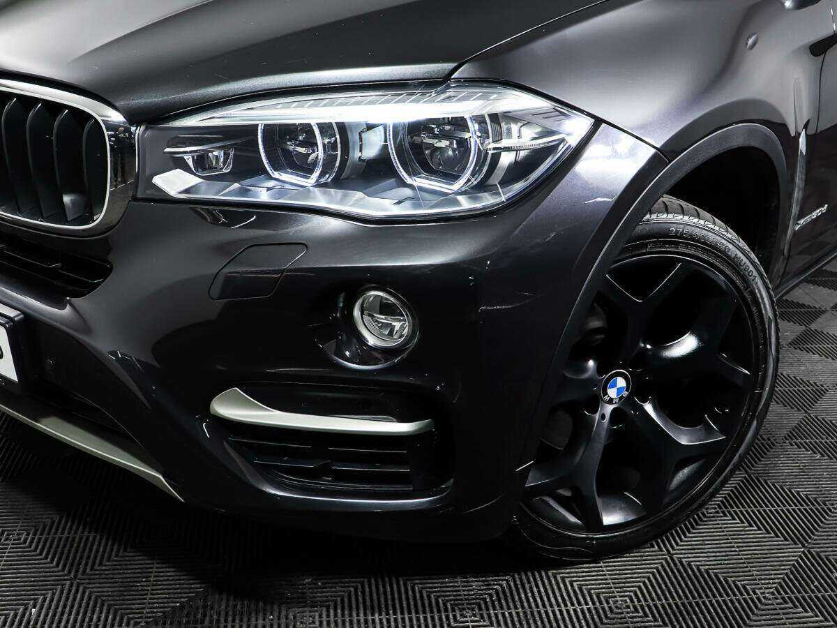 Б/У БМВ Икс6 2017 года. Фото: #22