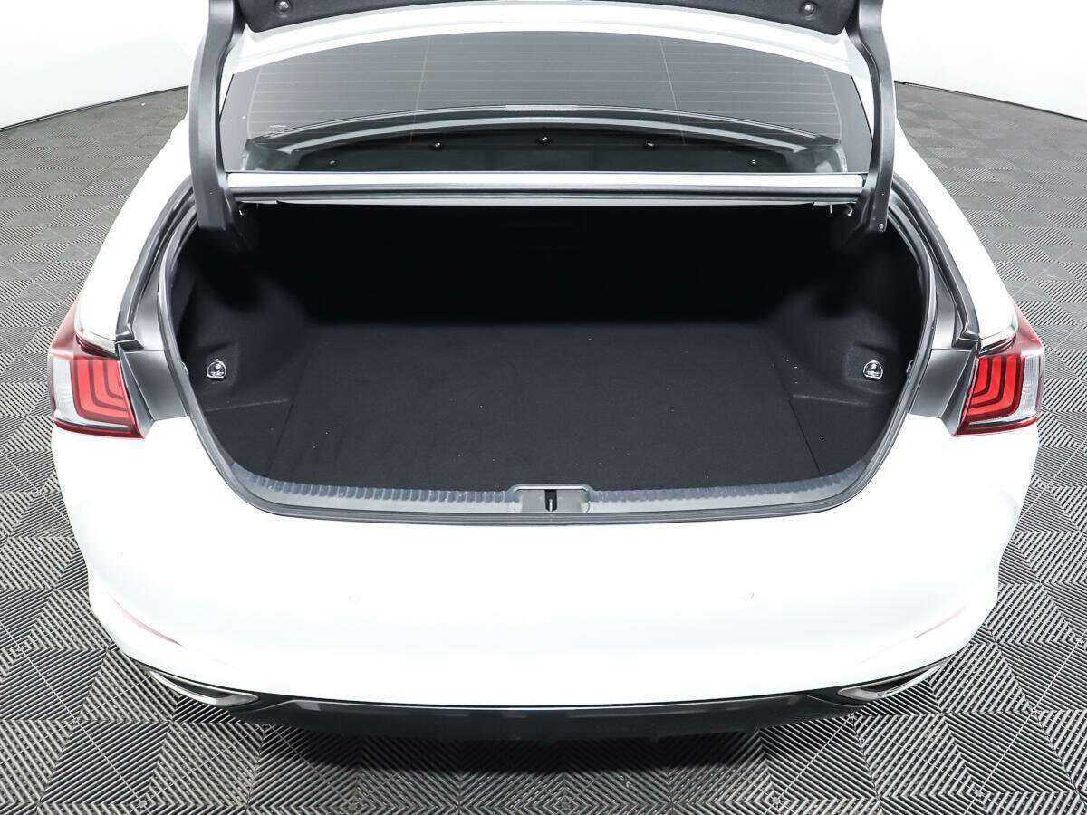 Б/У Лексус ЕС 2020 года. Фото: #8