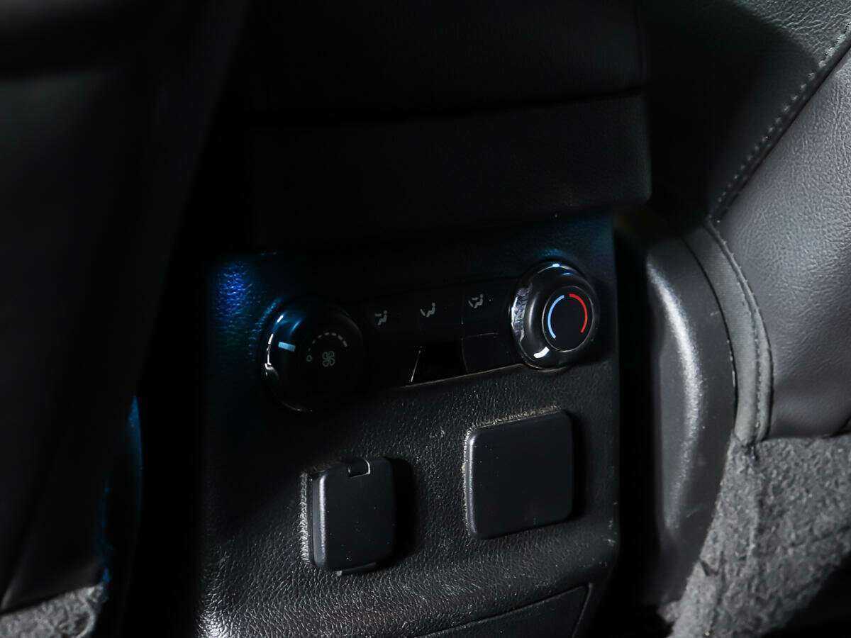 Б/У Форд Експлорер 2014 года. Фото: #15