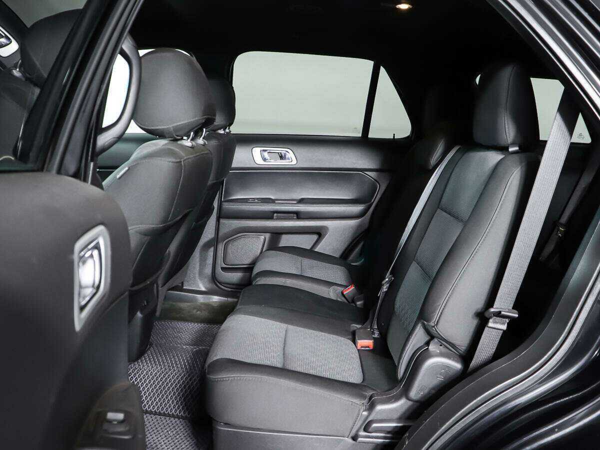 Б/У Форд Експлорер 2013 года. Фото: #9