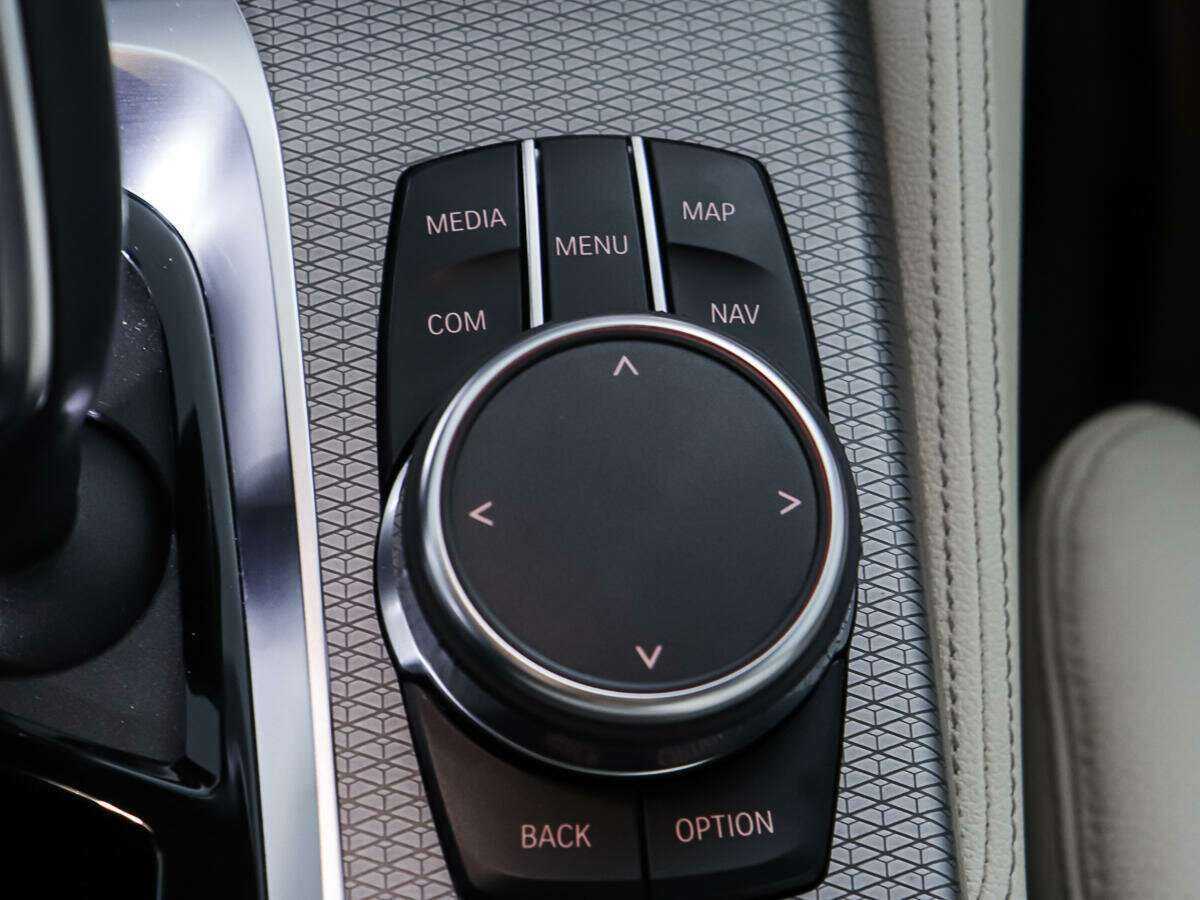 Б/У БМВ 5 серии 2019 года. Фото: #23