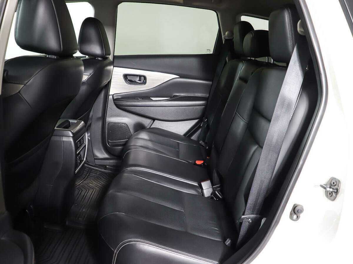 Б/У Ниссан Мурано 2017 года. Фото: #9