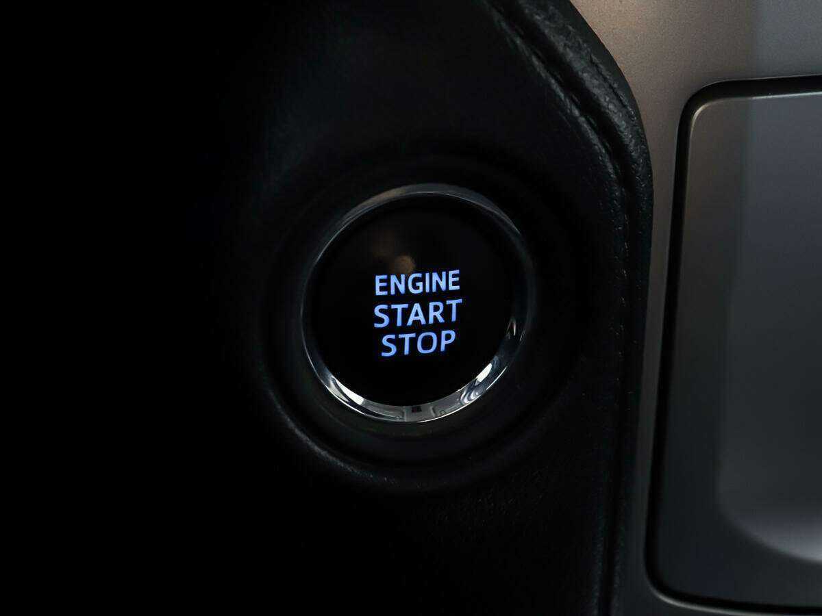 Б/У Тойота Лэнд Крузер Прадо 2018 года. Фото: #15