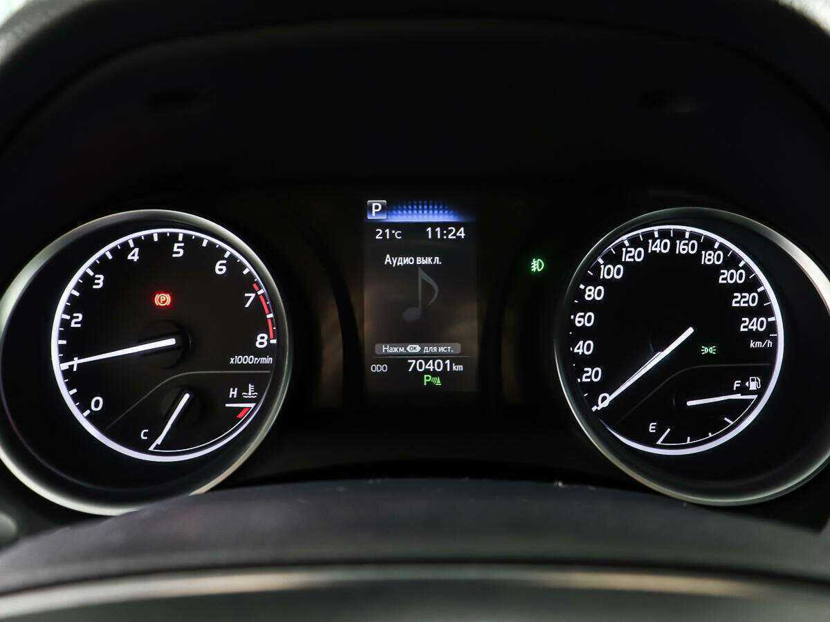 Б/У Тойота Камри 2020 года. Фото: #13