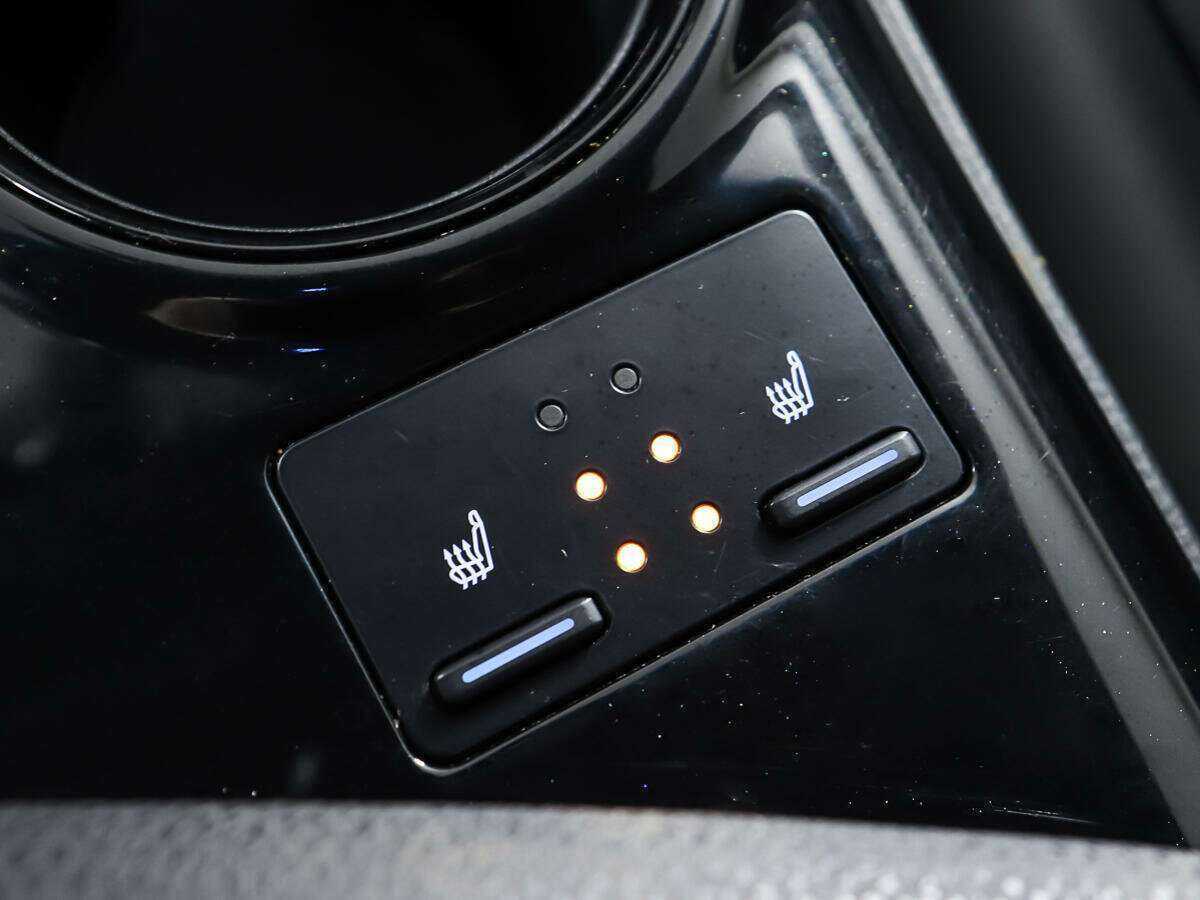 Б/У Тойота Камри 2020 года. Фото: #18