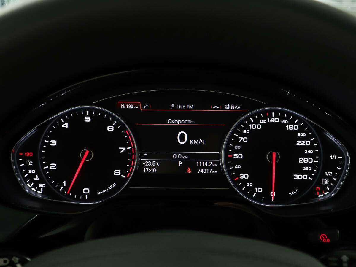 Б/У Ауди А8 2016 года. Фото: #14