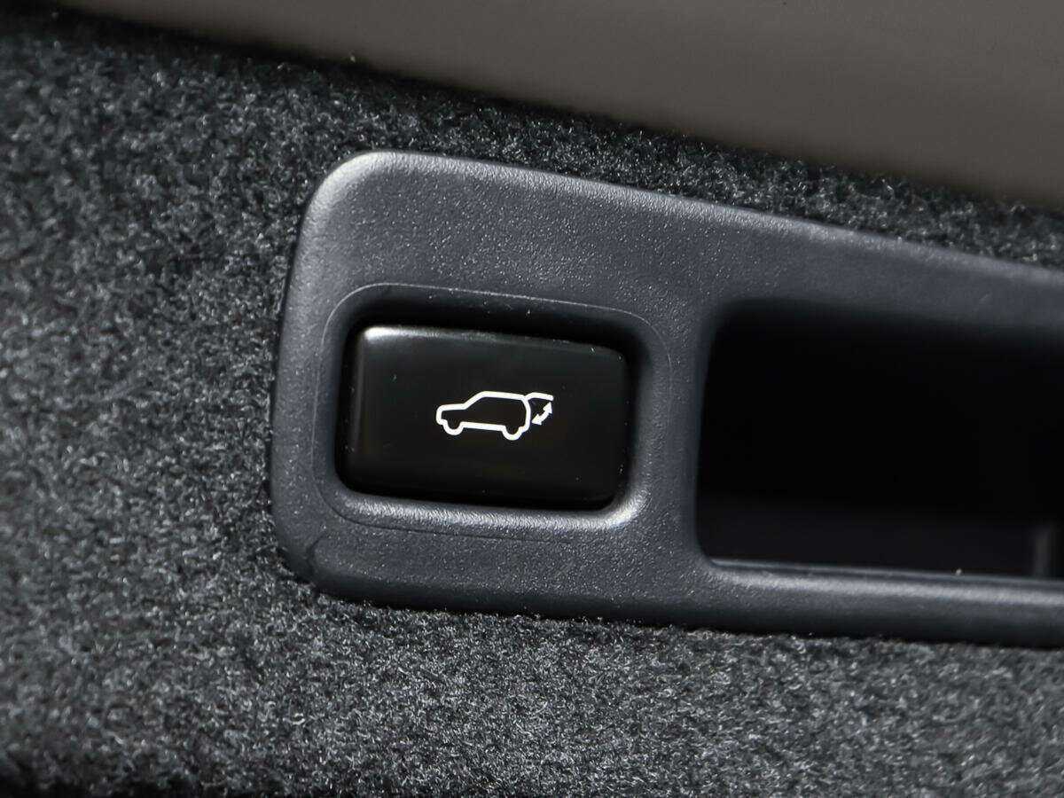 Б/У Лексус Р-Икс 2010 года. Фото: #17