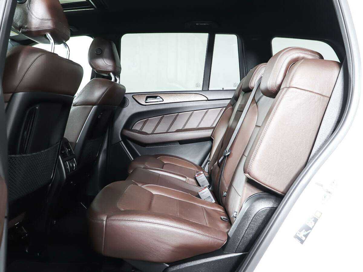 Б/У Мерседес-Бенц ГЛ-Класс 2015 года. Фото: #9