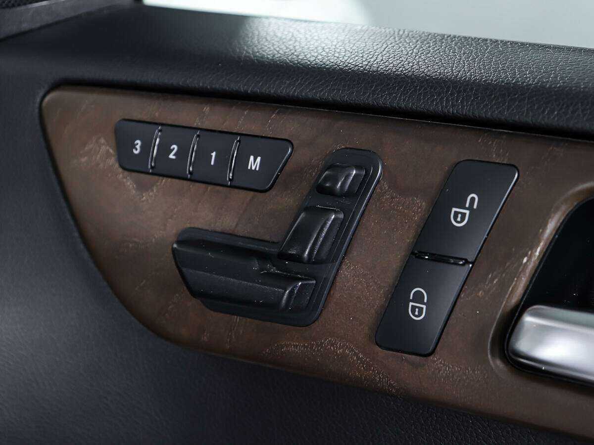 Б/У Мерседес-Бенц ГЛ-Класс 2015 года. Фото: #15