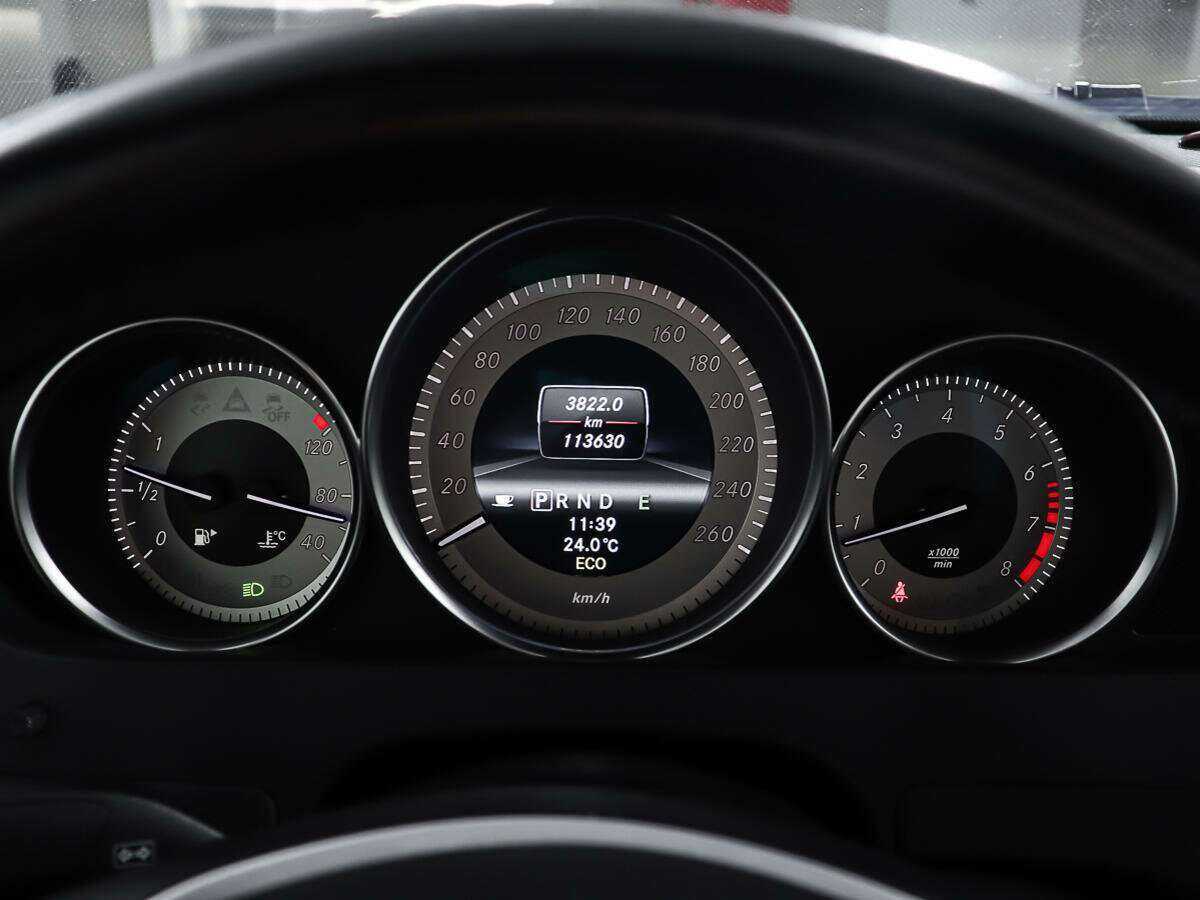 Б/У Мерседес-Бенц Ц-Класс 2012 года. Фото: #13