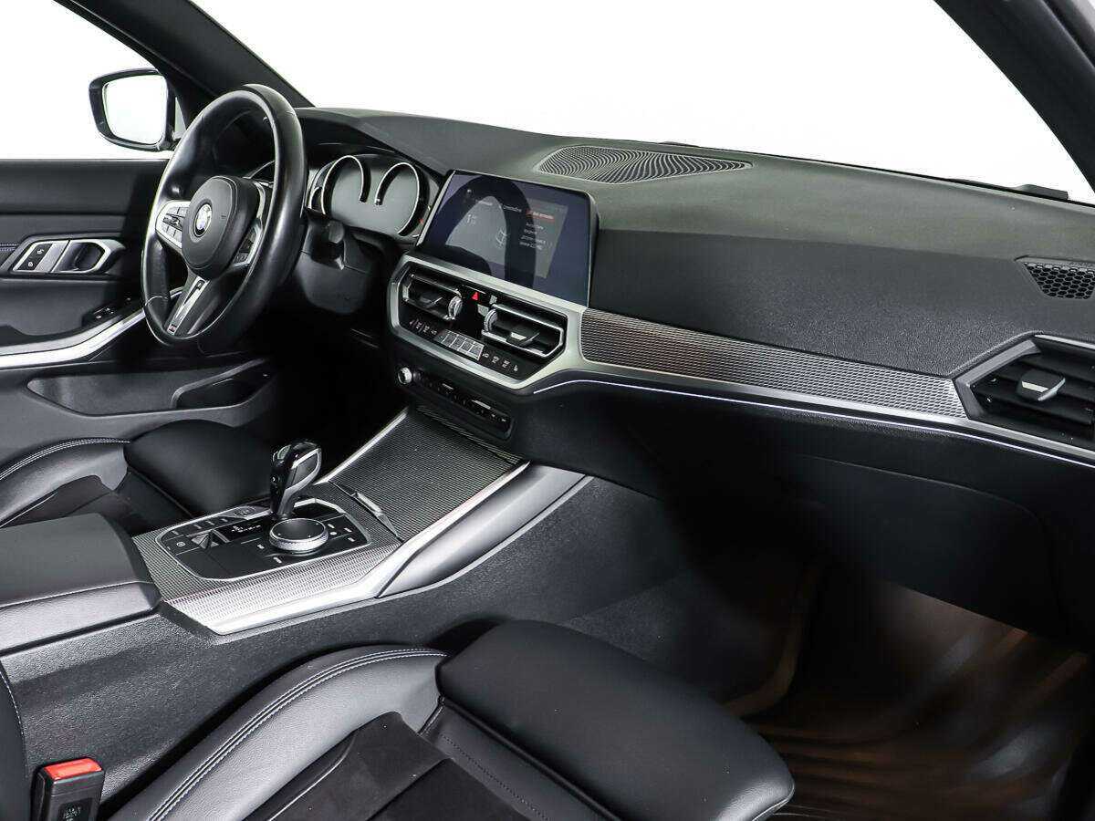 Б/У БМВ 3 серии 2019 года. Фото: #8