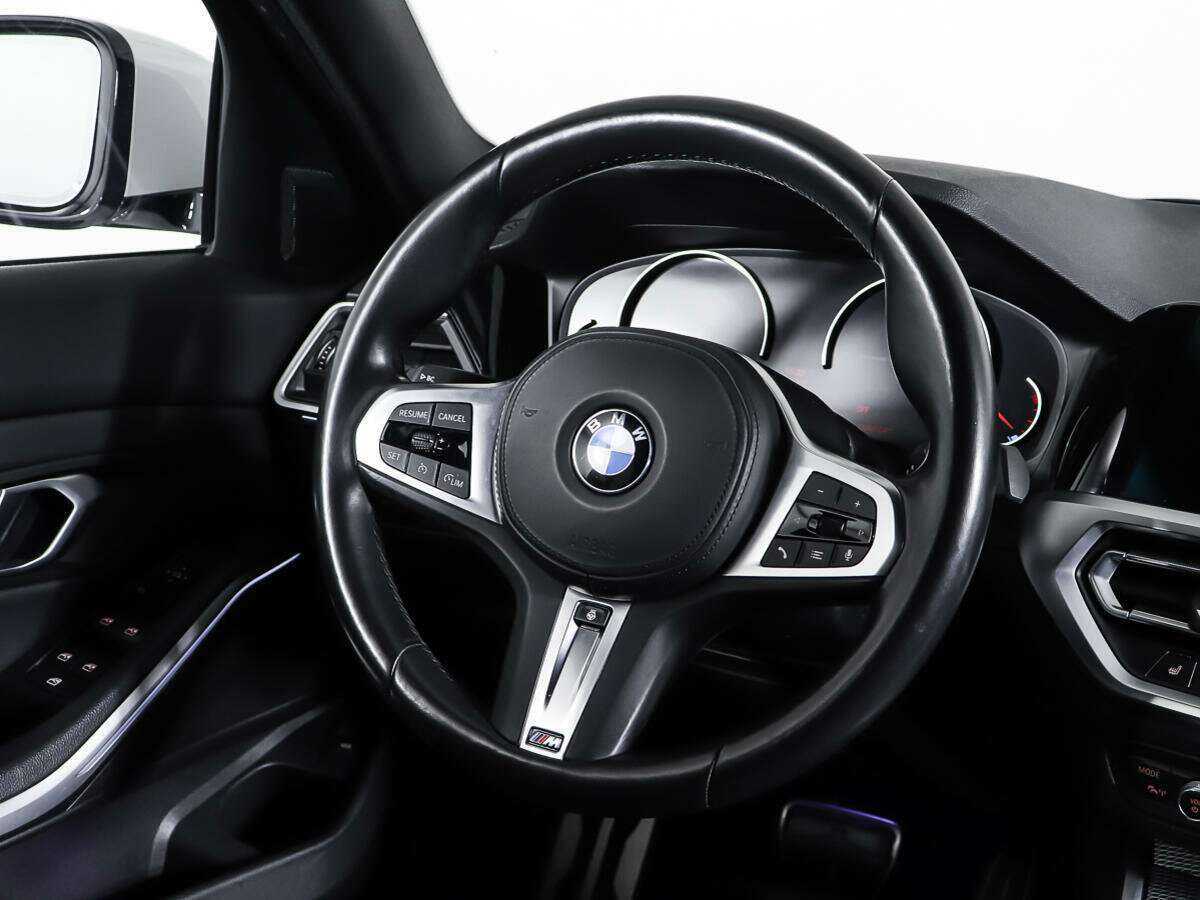 Б/У БМВ 3 серии 2019 года. Фото: #16