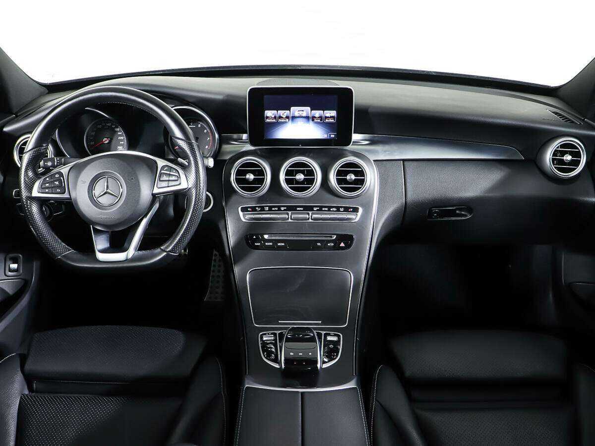 Б/У Мерседес-Бенц Ц-Класс 2016 года. Фото: #10